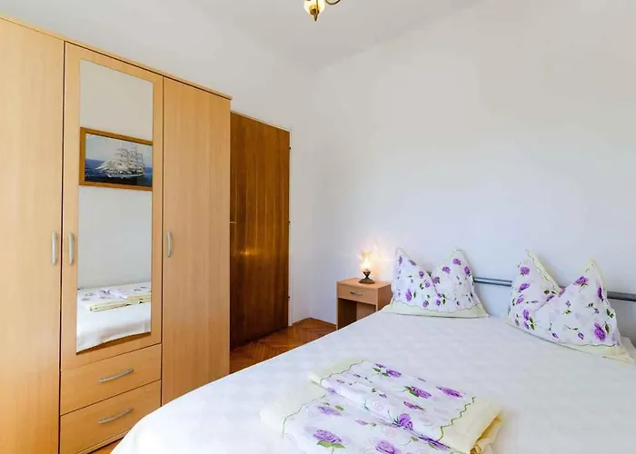 Two-bedroom In Xxxi * Crikvenica
