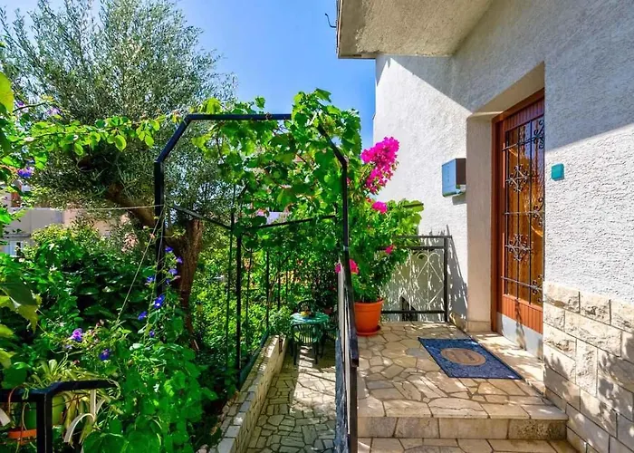 Two-bedroom In Xxxi *